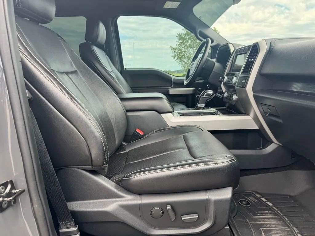 Used 2020 Ford F150 Lariat w/ Equipment Group 502A Luxury AWD/4WD image 14