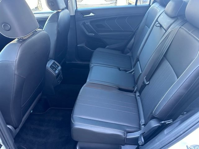 Used 2023 Volkswagen Tiguan SE AWD/4WD image 14