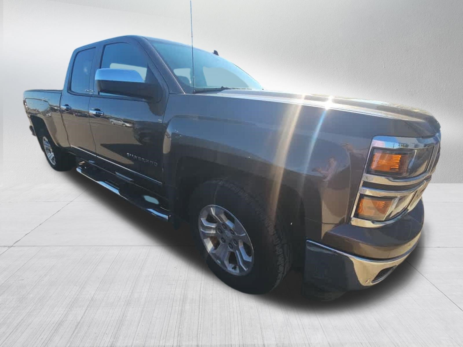 Used 2014 Chevrolet Silverado 1500 LTZ Z71 w/ LTZ Plus Package AWD/4WD image 3