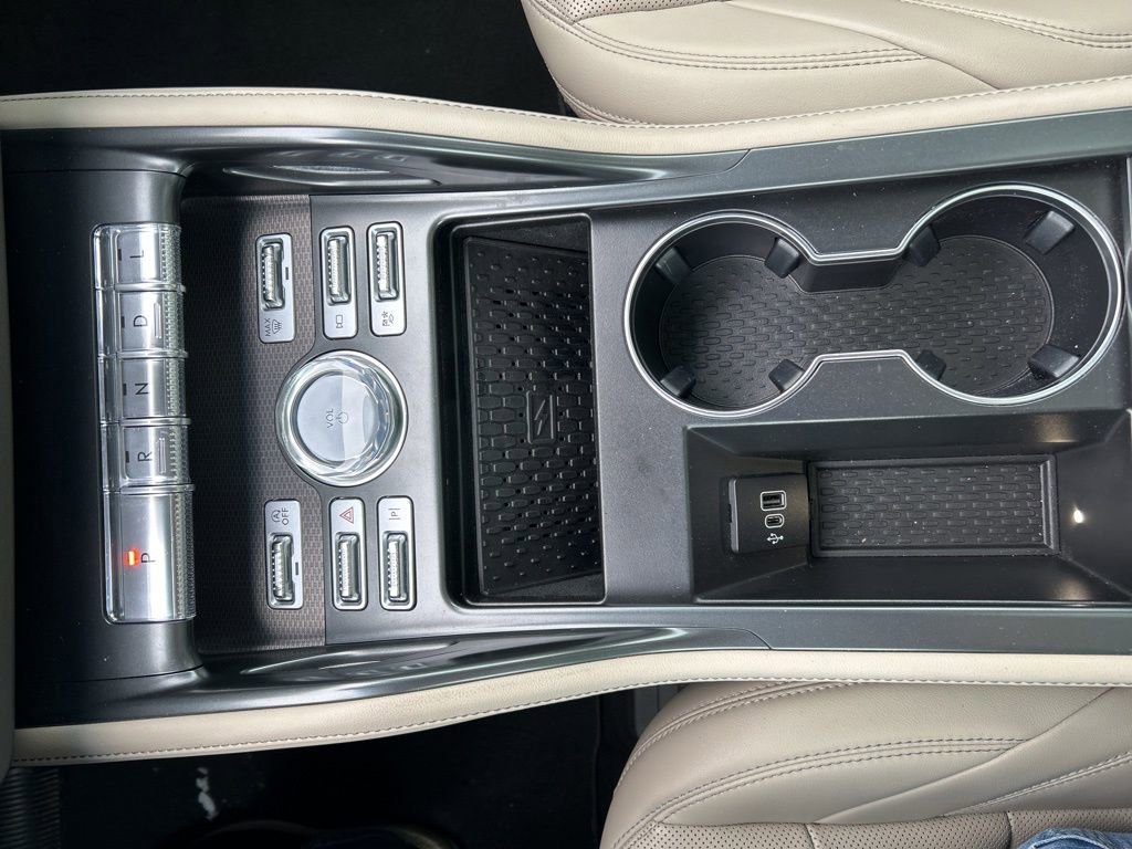 Used 2024 Lincoln Nautilus Premier w/ Equipment Group 102A image 20