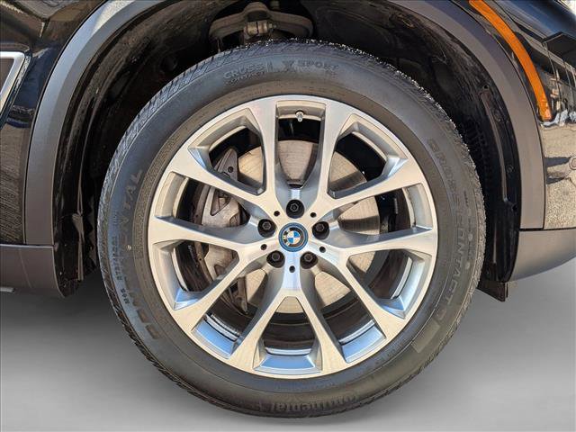 Used 2023 BMW X5 xDrive45e w/ Climate Comfort Package image 27