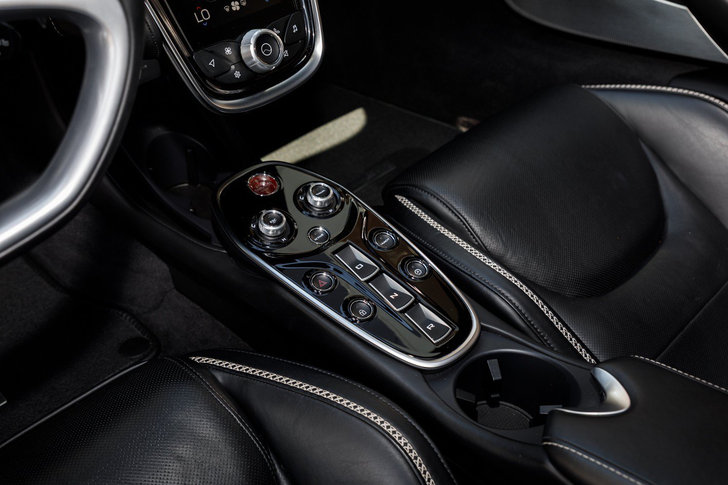 Used 2023 McLaren GT RWD image 41