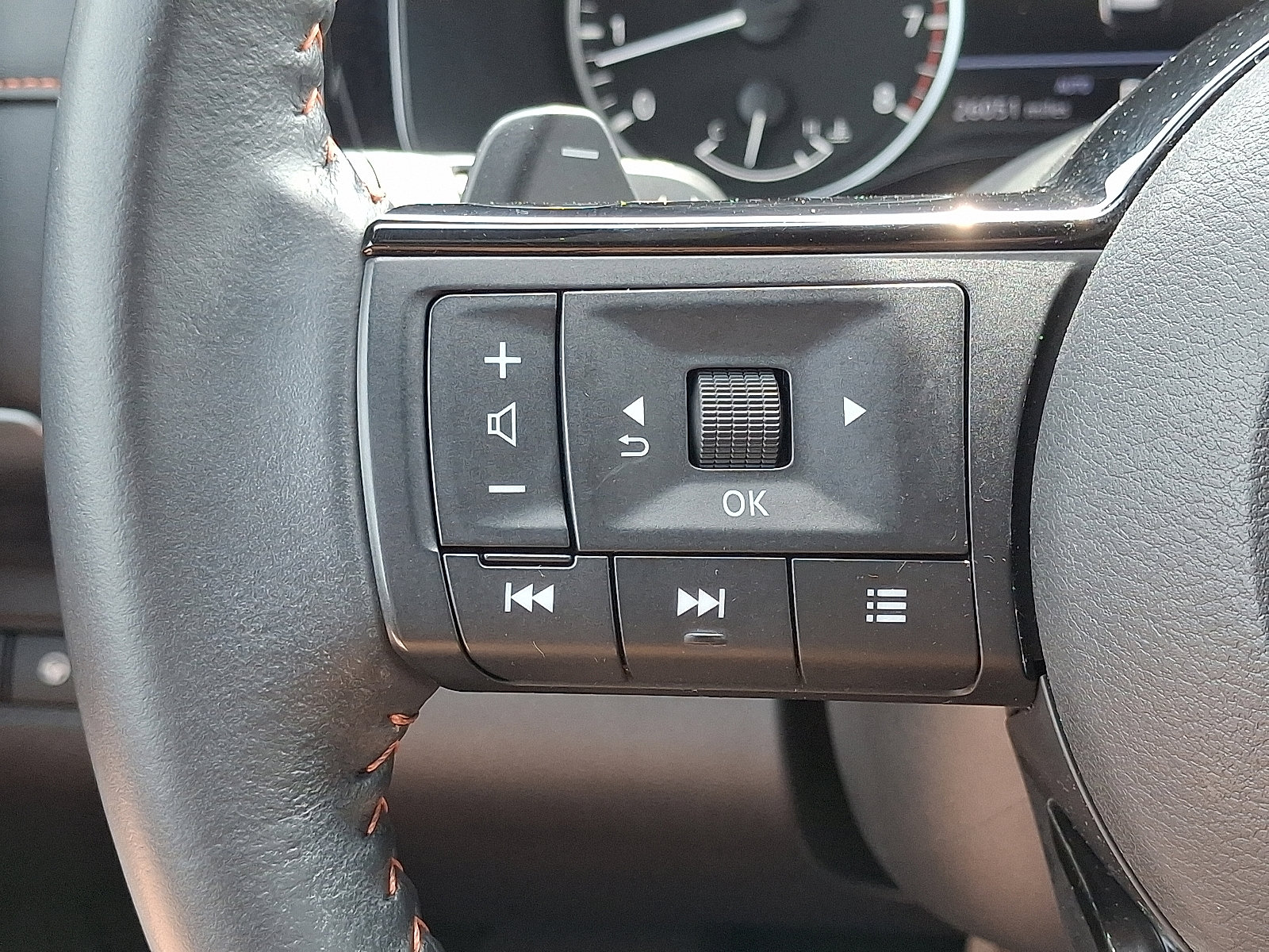 Certified 2023 Nissan Pathfinder Rock Creek image 23