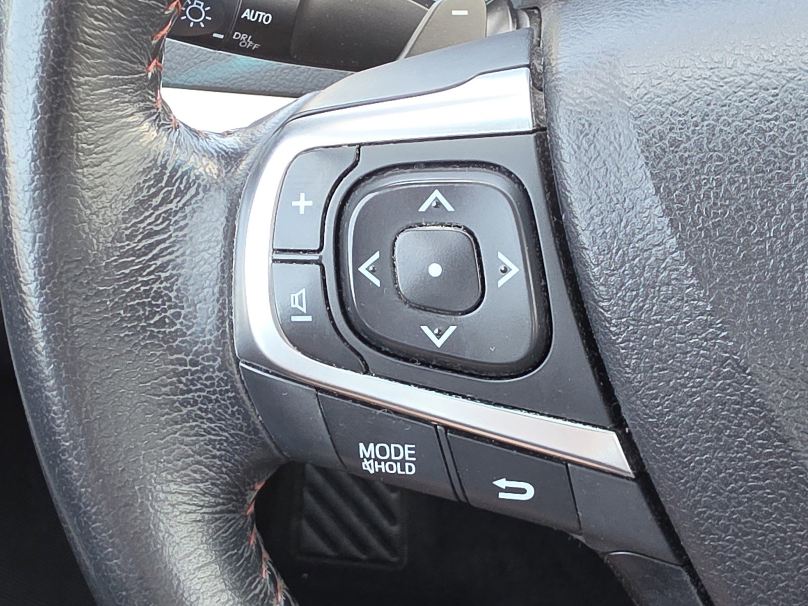 Used 2016 Toyota Camry SE image 16