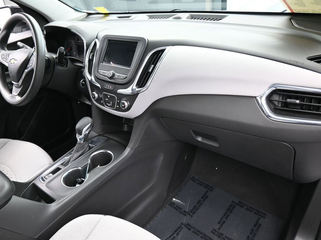 Used 2023 Chevrolet Equinox LS w/ Sport Edition image 39