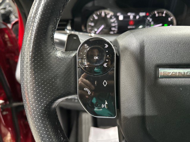 Used 2020 Land Rover Range Rover Evoque R-Dynamic S image 16