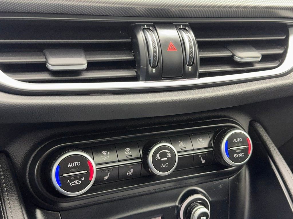 Used 2023 Alfa Romeo Stelvio Veloce image 27