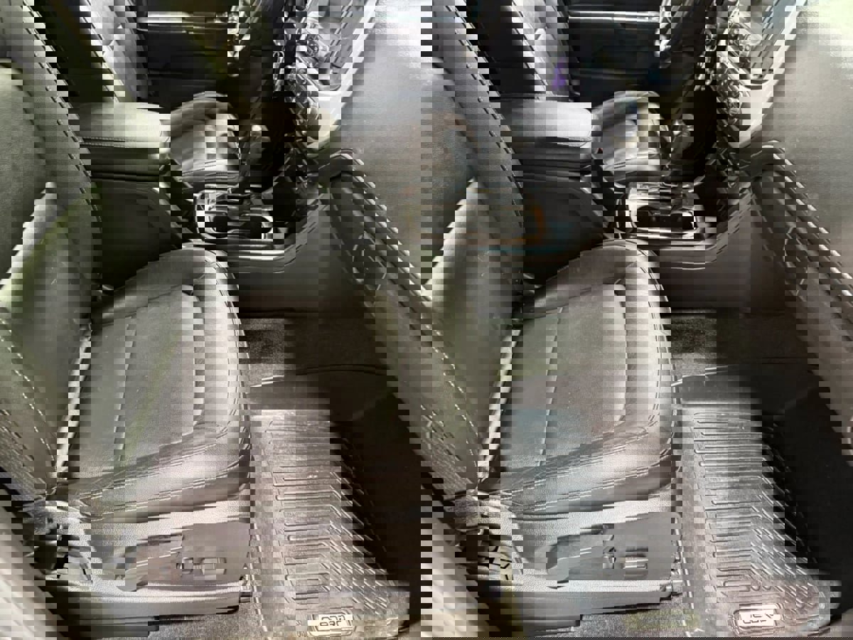 Used 2018 GMC Canyon SLT w/ Driver Alert Package image 28