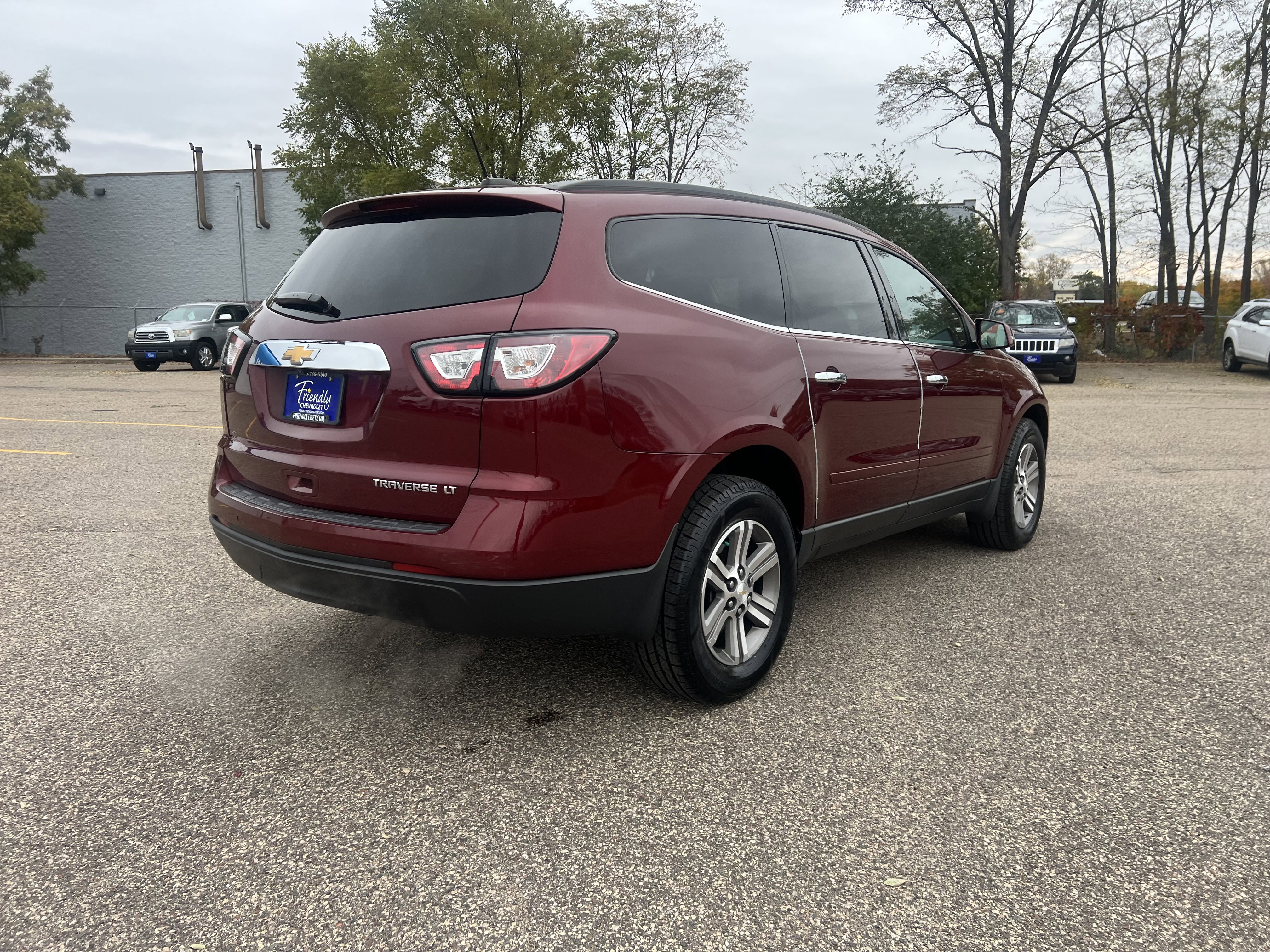 Used 2016 Chevrolet Traverse LT image 7