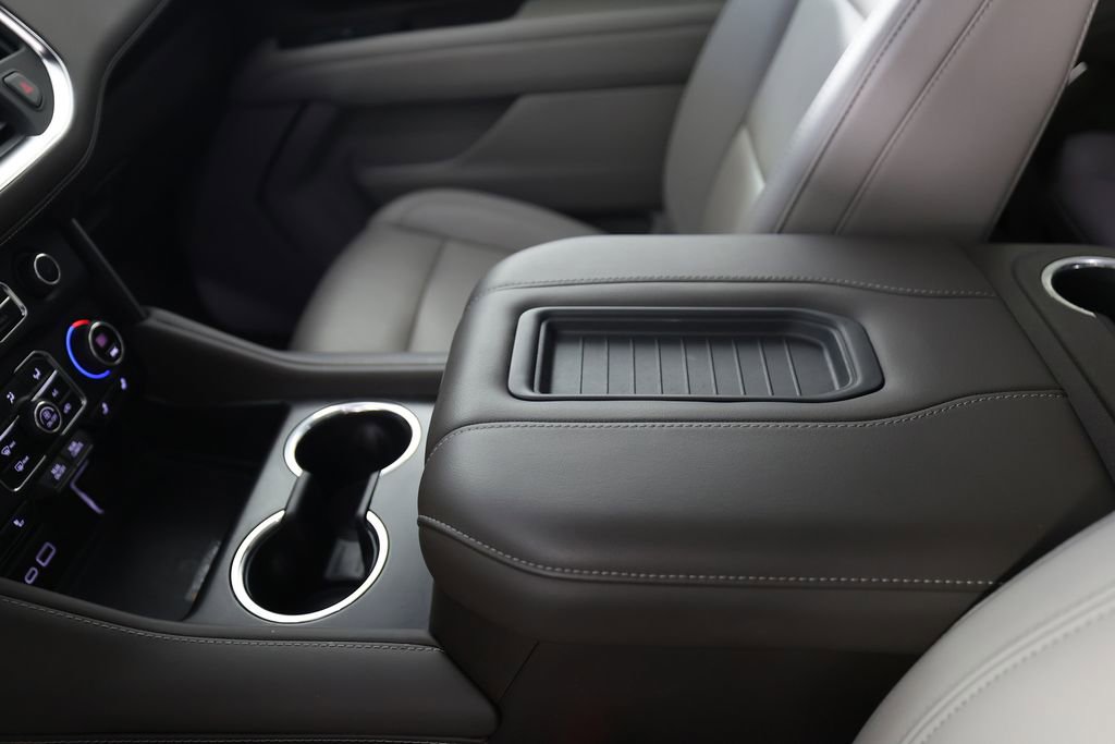 Used 2023 Chevrolet Tahoe Z71 w/ Luxury Package image 39