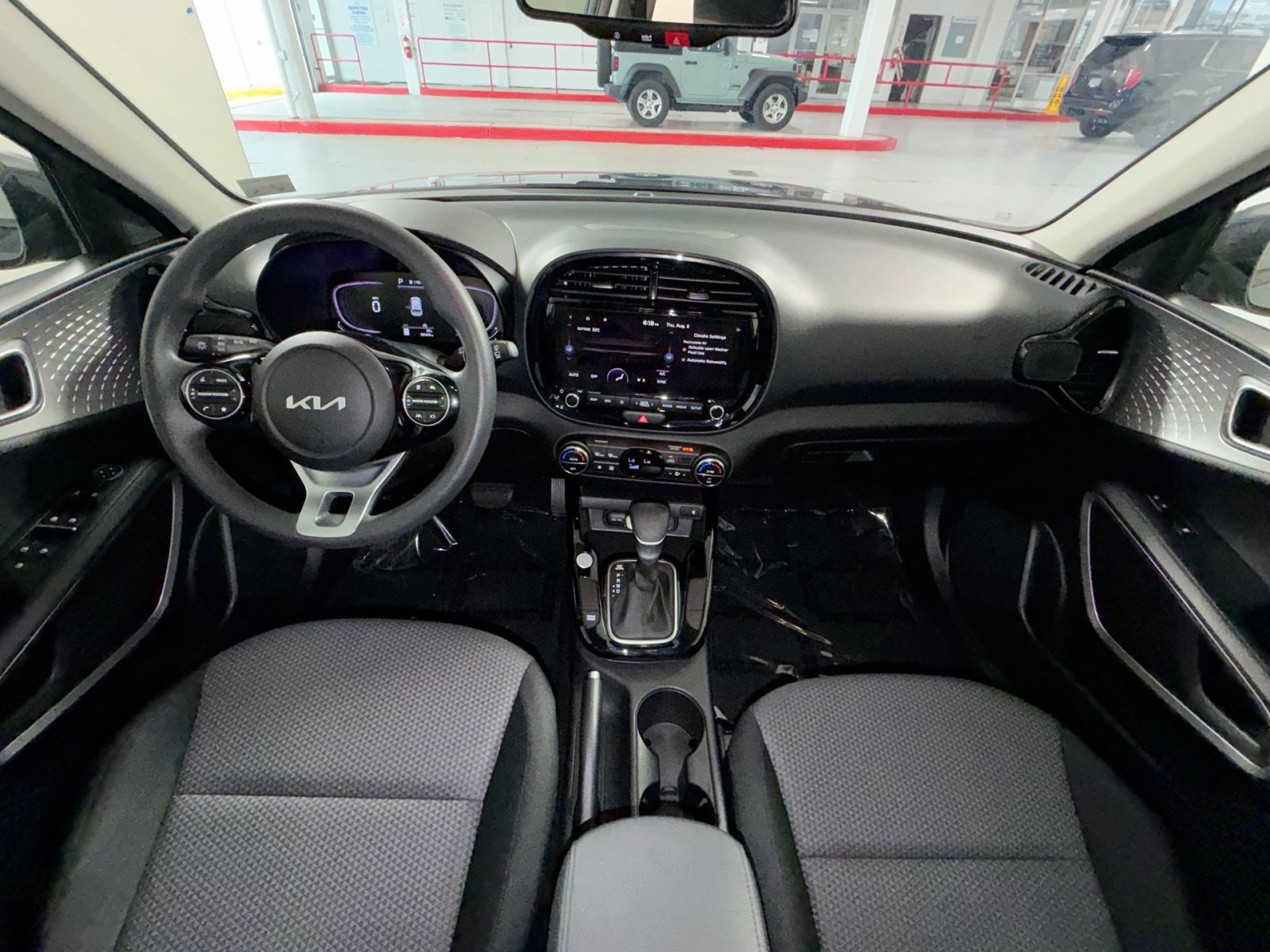 Used 2023 Kia Soul S FWD image 23