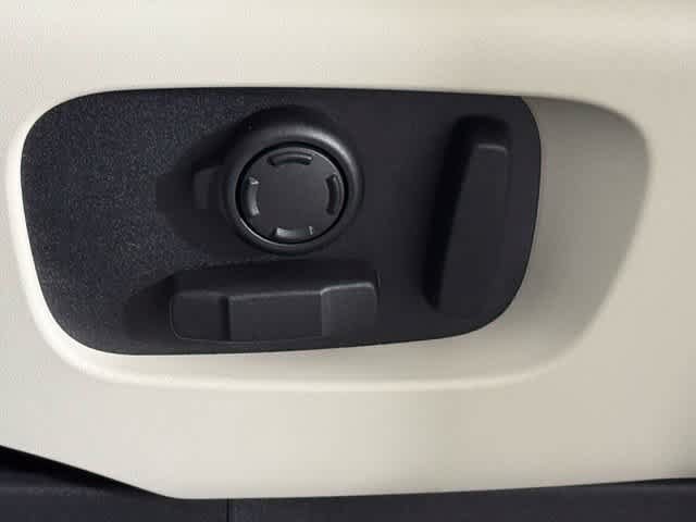 New 2026 Land Rover Discovery S AWD/4WD image 24