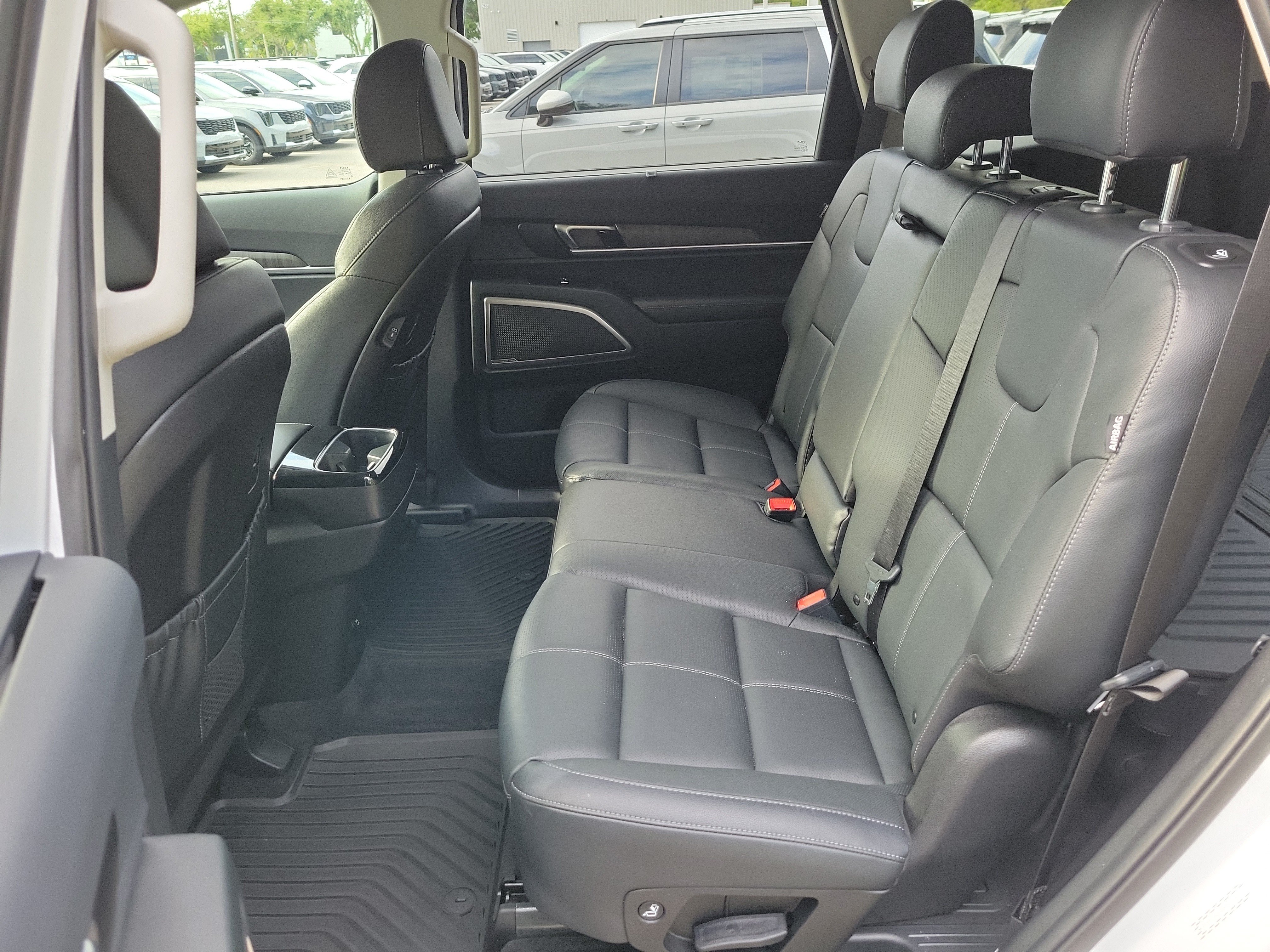 Certified 2025 Kia Telluride EX FWD image 14