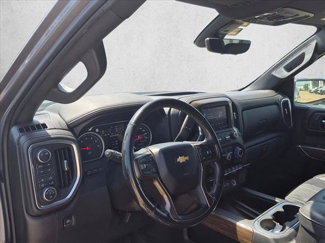Used 2022 Chevrolet Silverado 1500 High Country w/ Technology Package AWD/4WD image 9