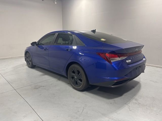 Used 2023 Hyundai Elantra SEL w/ Preferred Accessory Package image 8