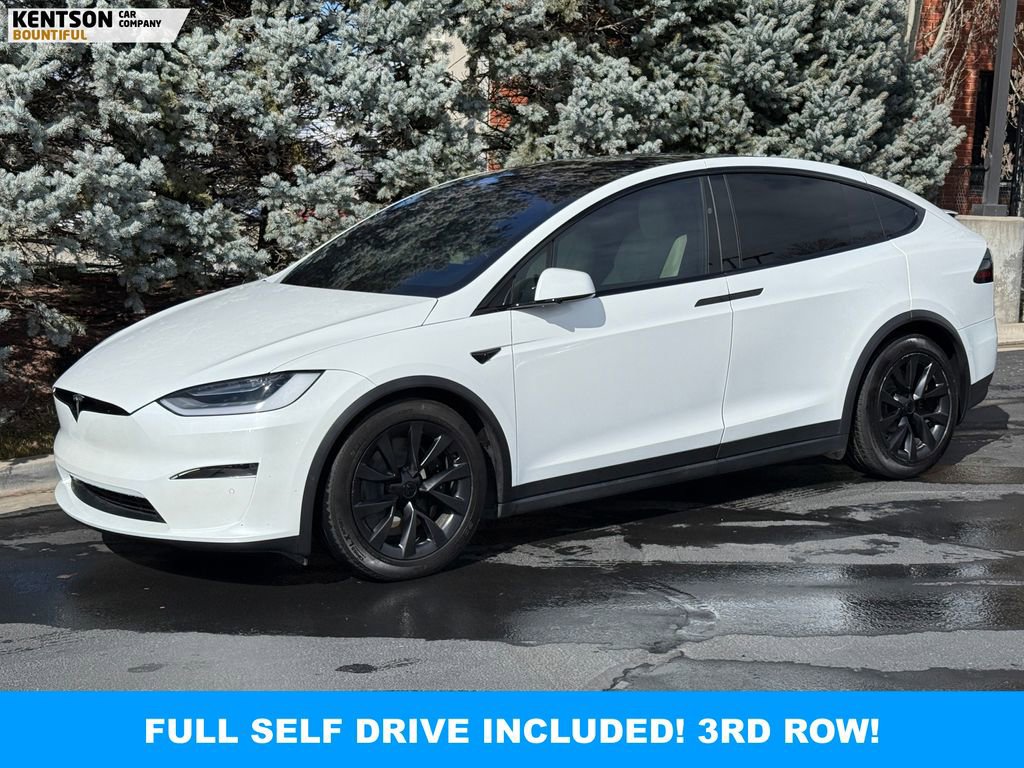 Used 2022 Tesla Model X image 1