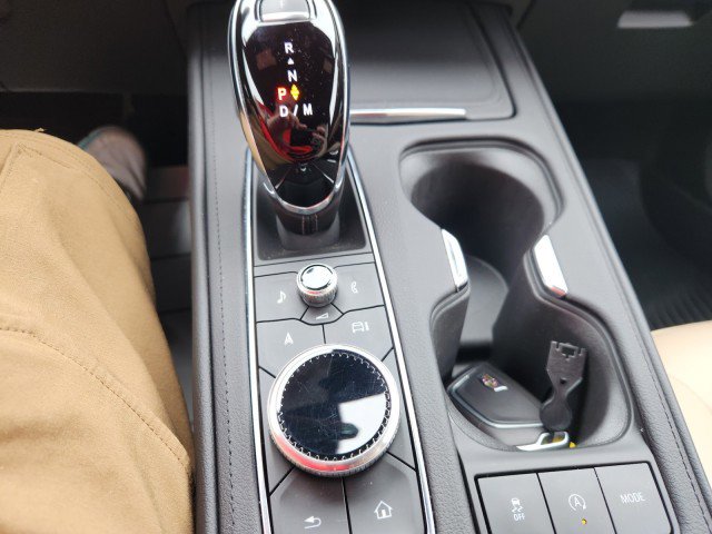 Used 2024 Cadillac XT4 Luxury image 47