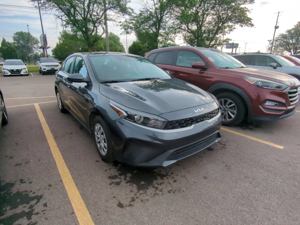Used 2024 Kia Forte LX FWD image 3