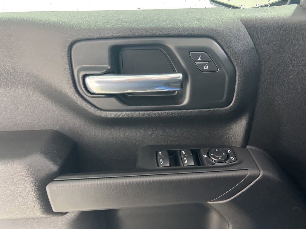 New 2026 Chevrolet Silverado 1500 Custom w/ Turbomax Blackout Package image 20