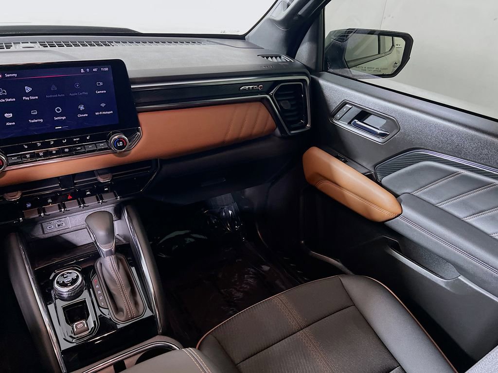 Used 2025 GMC Canyon AT4 image 20