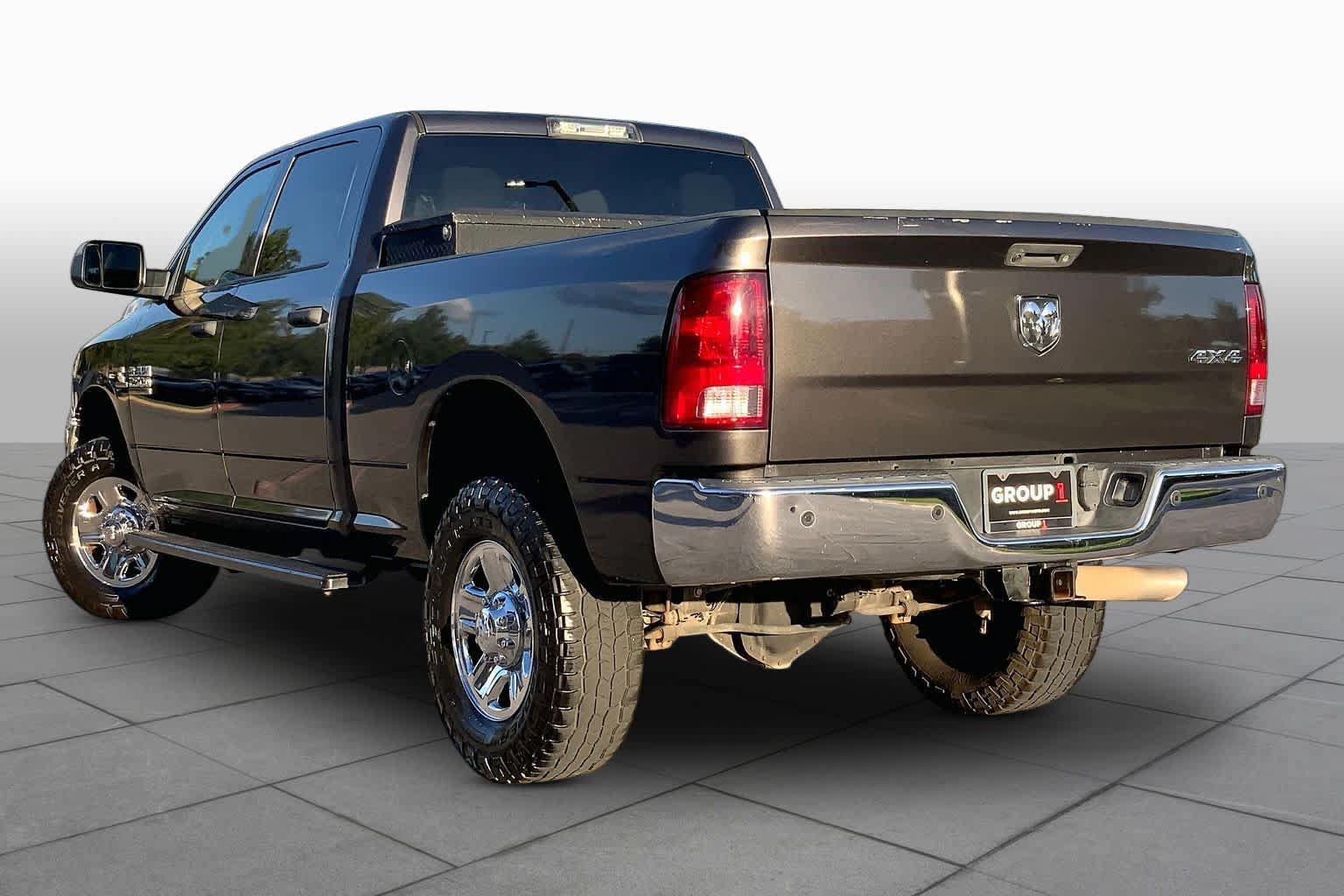 Used 2017 RAM 2500 Tradesman w/ Chrome Appearance Group AWD/4WD image 12