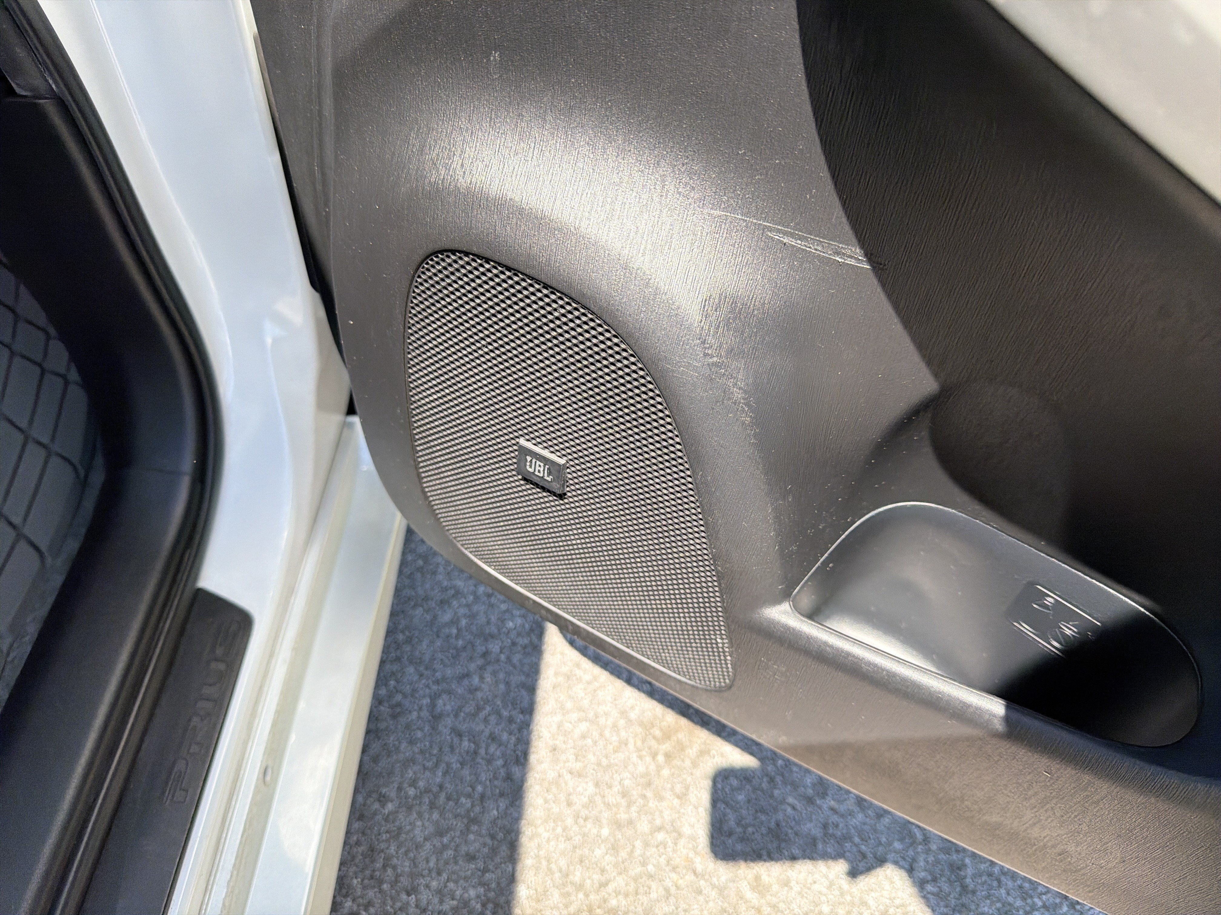 Used 2013 Toyota Prius Four w/ Deluxe Solar Roof Pkg FWD image 59