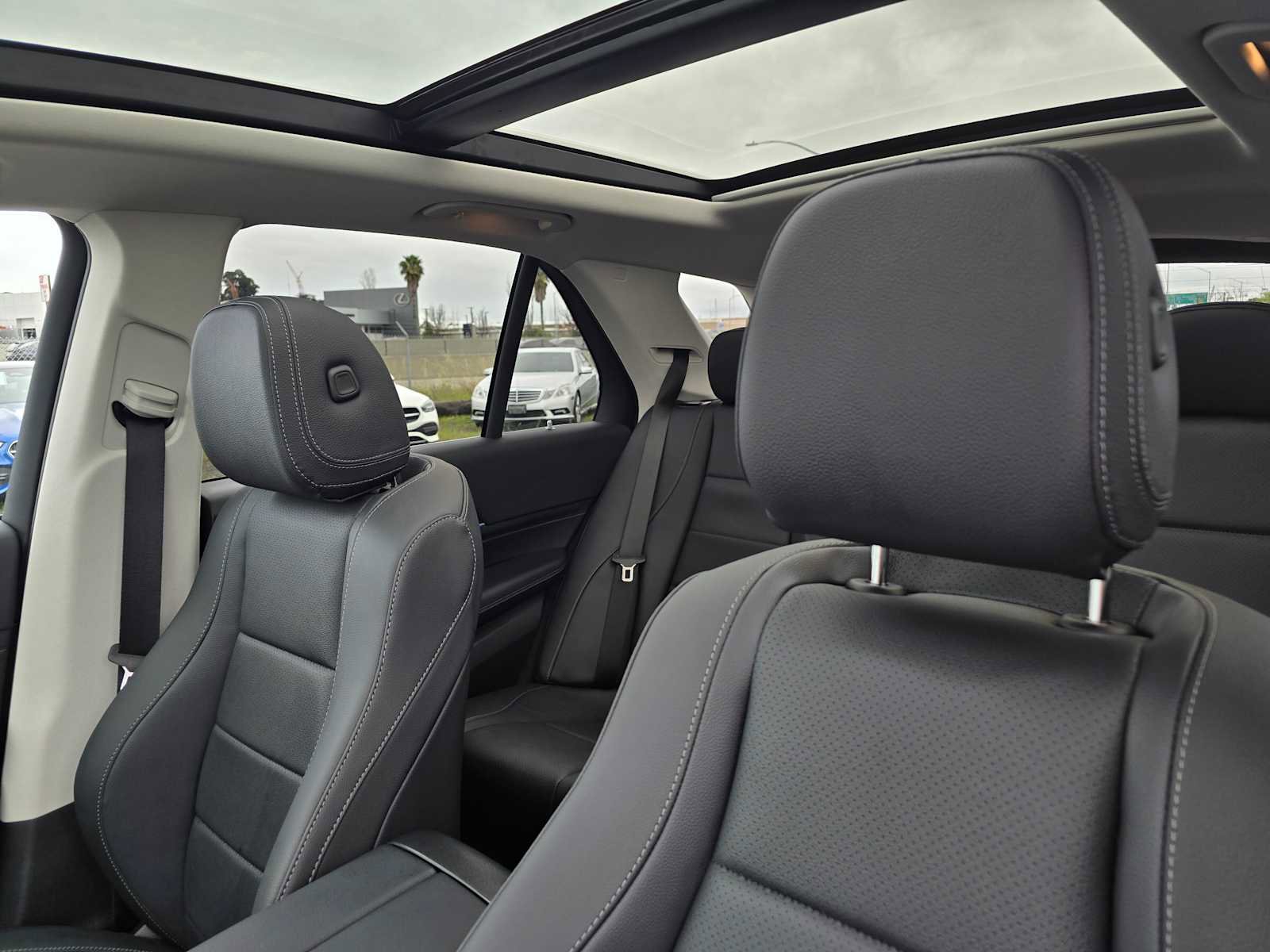 New 2026 Mercedes-Benz GLE 450e 4MATIC image 23