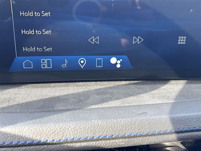 Certified 2025 Cadillac XT4 Sport image 14