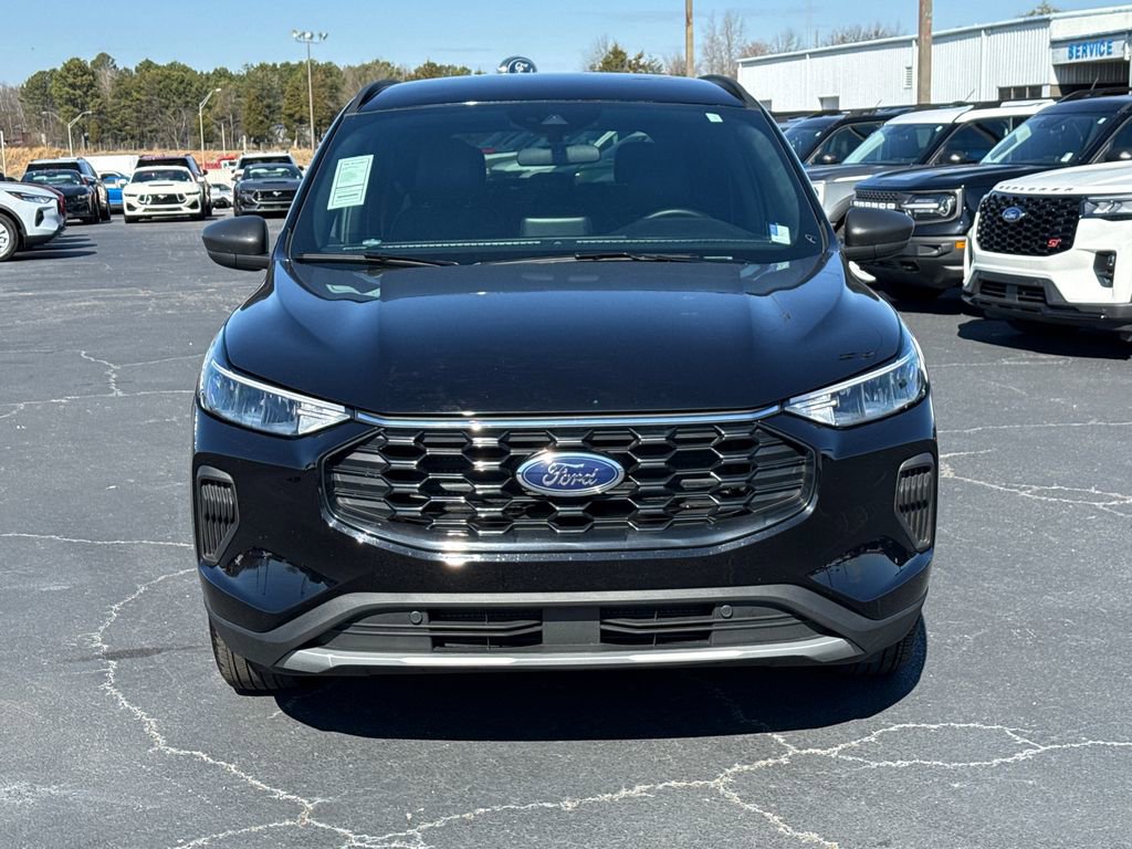 Certified 2025 Ford Escape ST-Line image 2