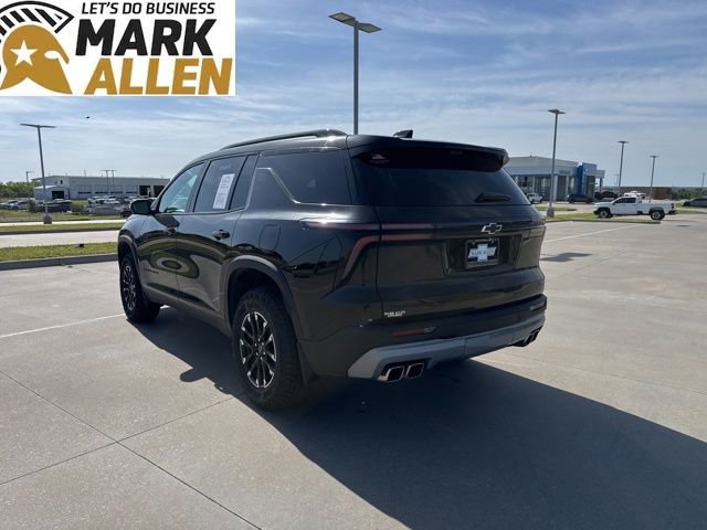 Used 2026 Chevrolet Traverse Z71 AWD/4WD image 4