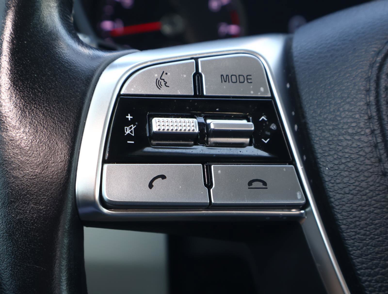 Used 2022 Kia Telluride SX w/ Nightfall Edition Package image 24