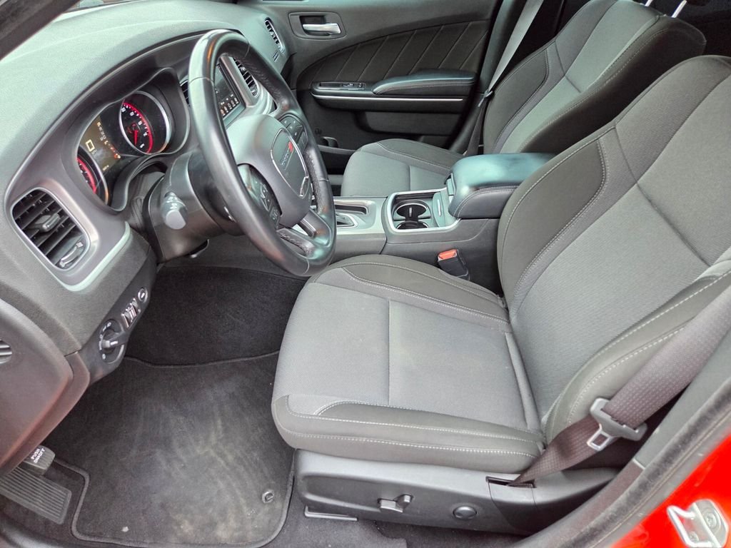 Used 2022 Dodge Charger SXT RWD image 13