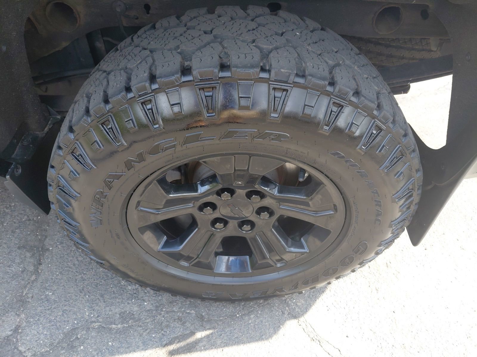 Used 2017 Chevrolet Silverado 1500 LTZ Z71 w/ LTZ Plus Package image 20