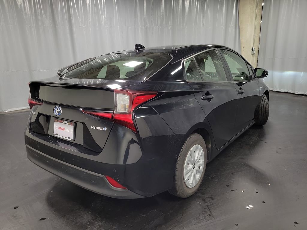 Used 2022 Toyota Prius LE image 8