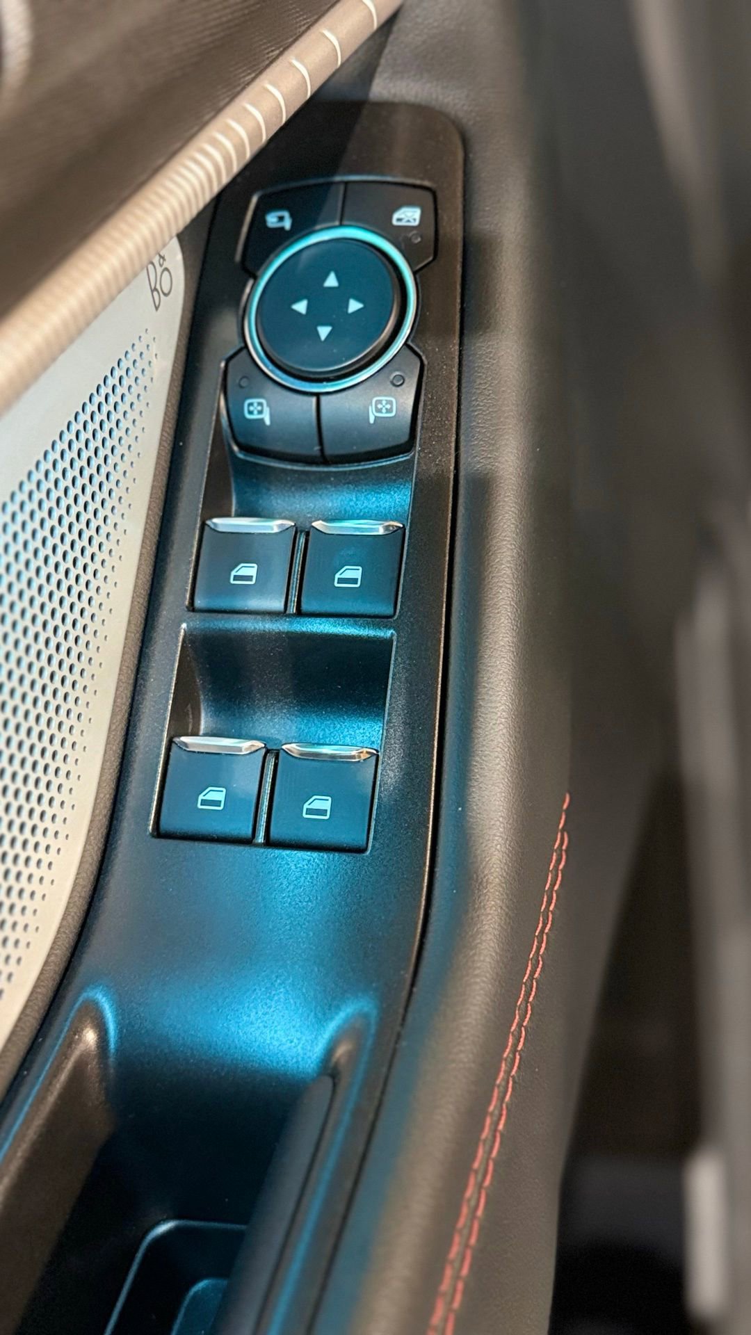 Used 2025 Ford Explorer ST w/ Sun And Sound Package image 45