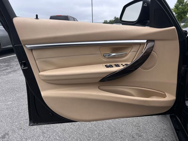 Used 2016 BMW 328i Sedan RWD image 10