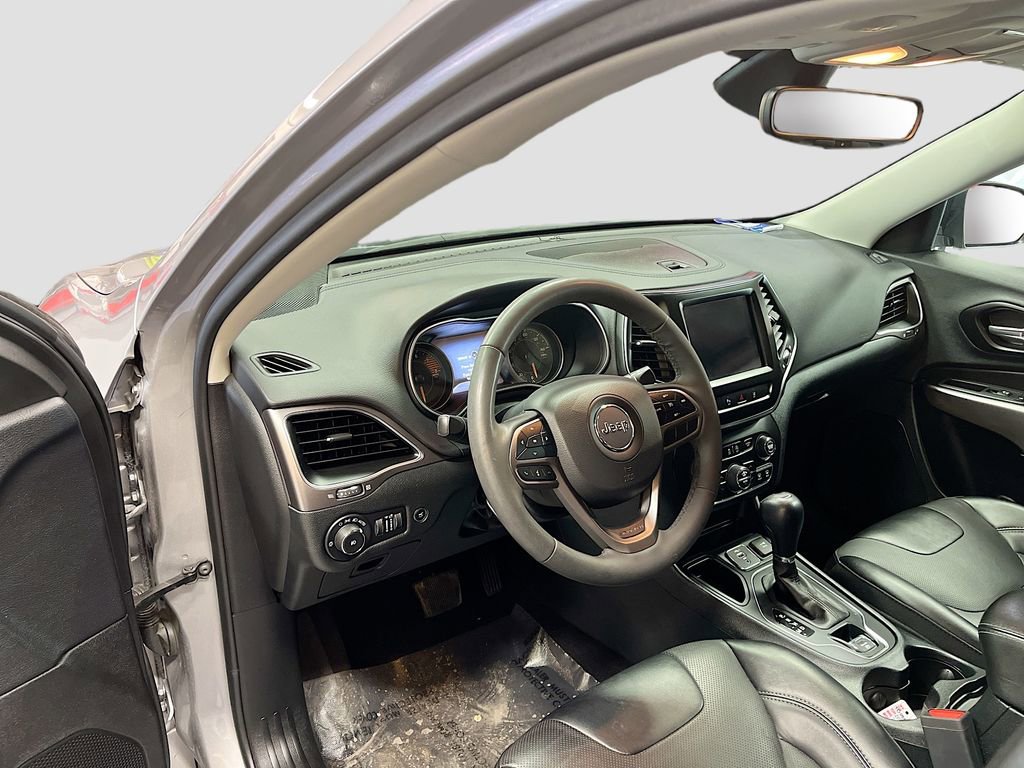 Used 2022 Jeep Cherokee Latitude Lux FWD image 9