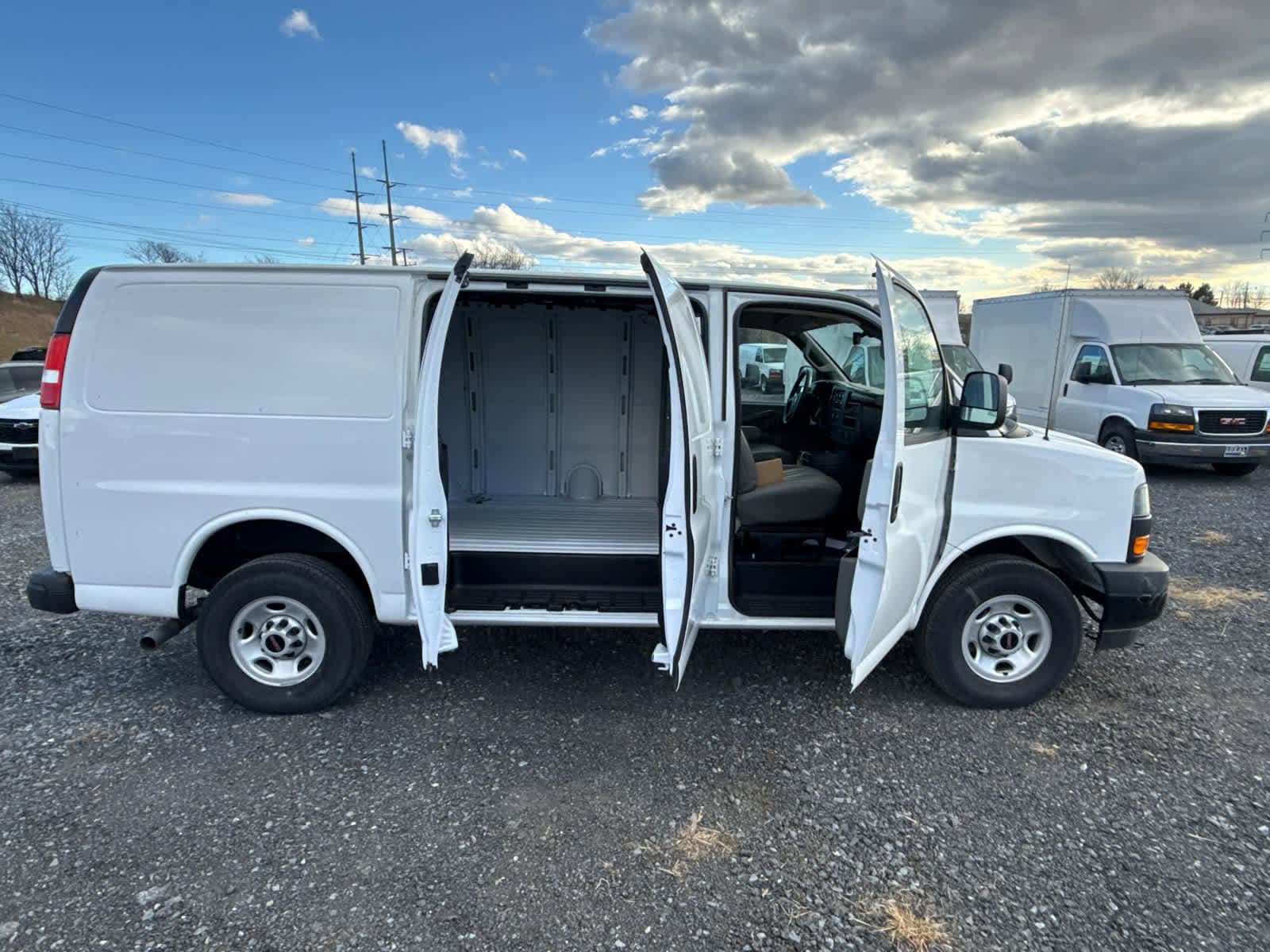 New 2024 GMC Savana 2500 w/ Driver Convenience Package RWD image 8