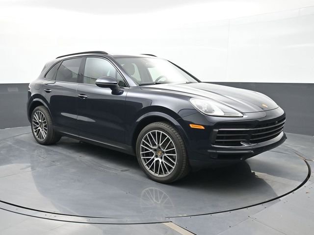 Certified 2023 Porsche Cayenne Platinum Edition image 24