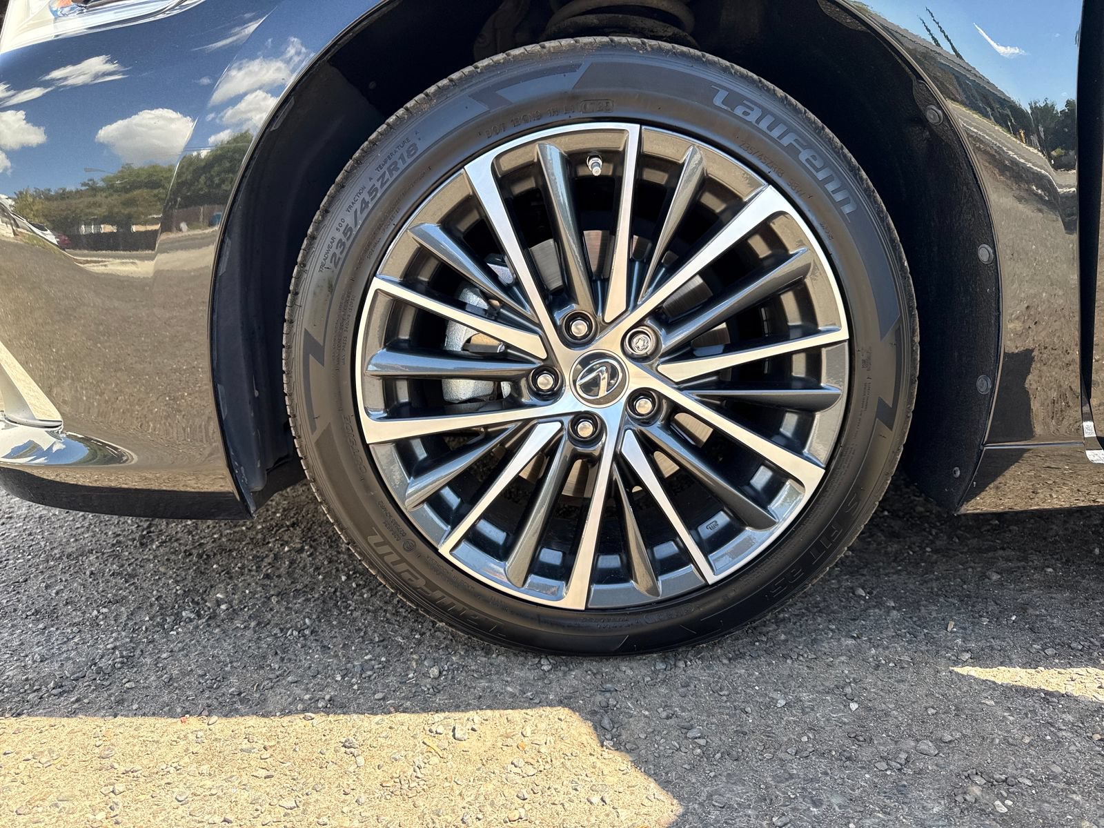 Used 2023 Lexus ES 300h w/ Premium Package FWD image 27