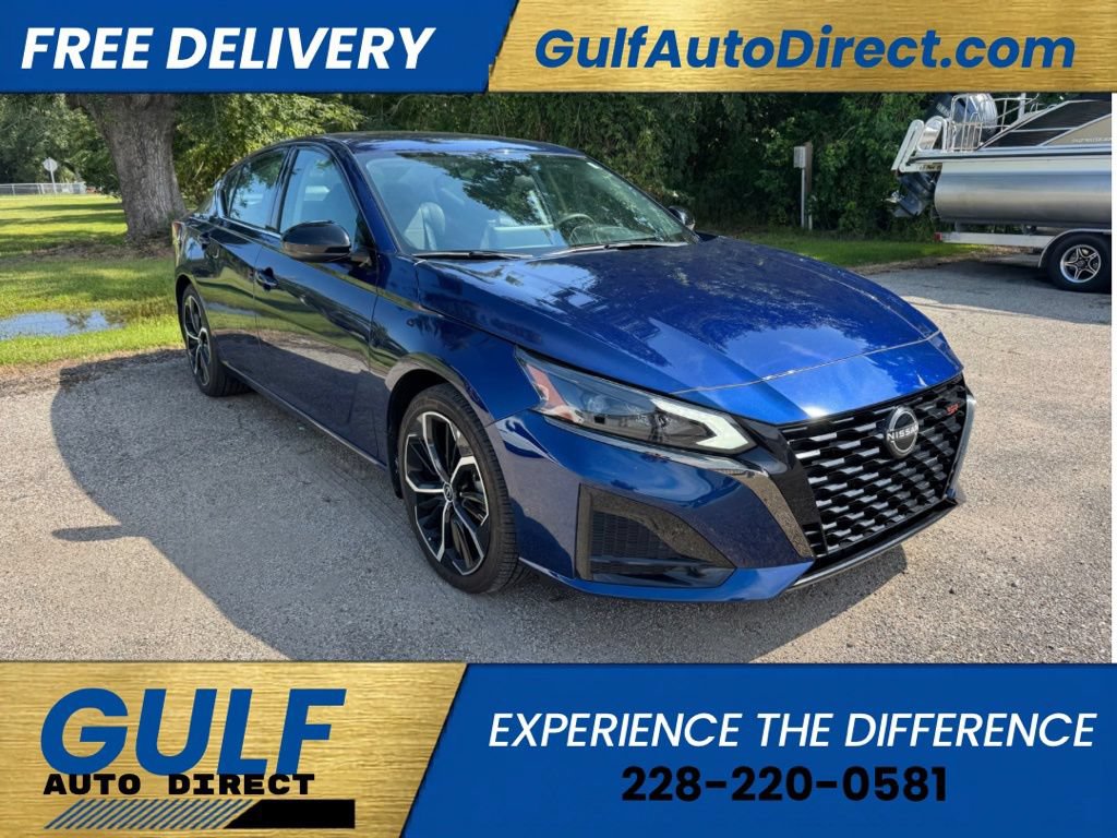 Used 2023 Nissan Altima 2.5 SR w/ SR Premium Package