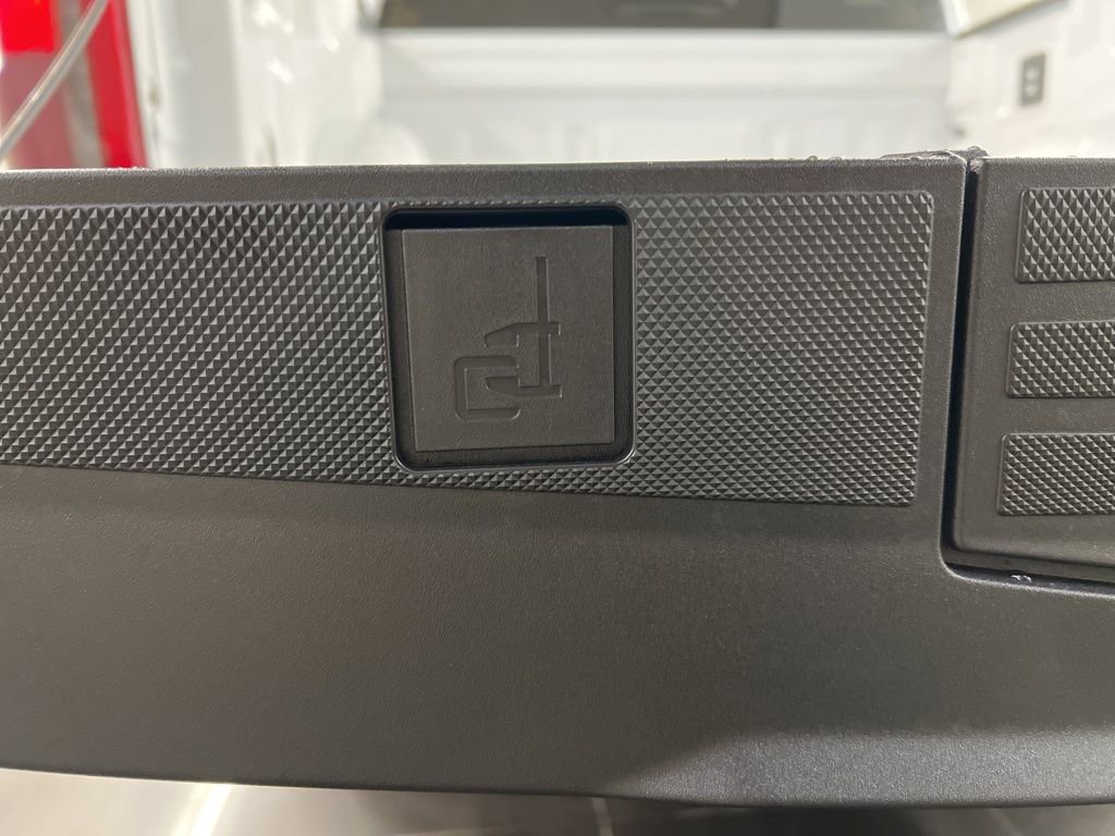 New 2025 Ford F150 XLT w/ Equipment Group 302A MID image 37