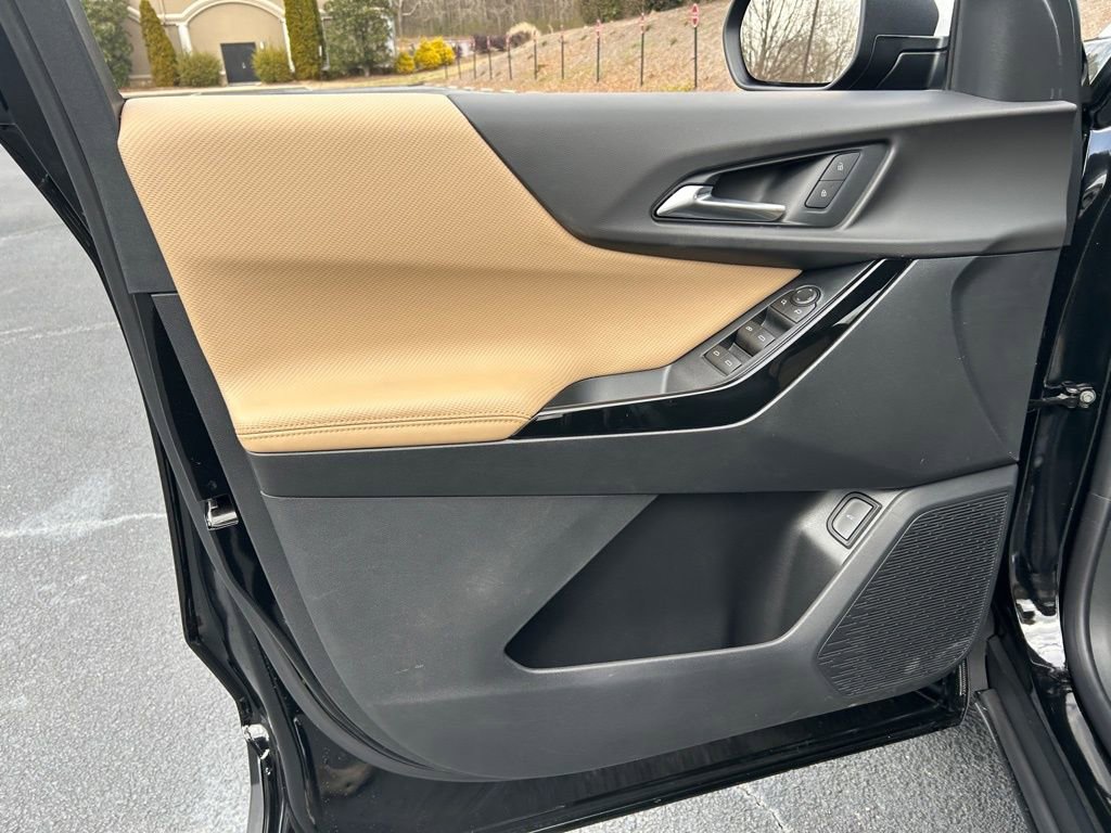 New 2026 Chevrolet Equinox ACTIV w/ Safety and Technology Package image 58