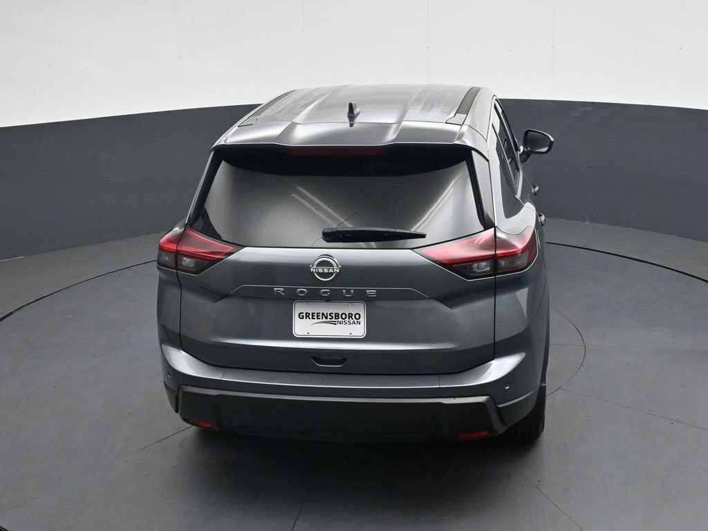 Used 2025 Nissan Rogue S FWD image 26