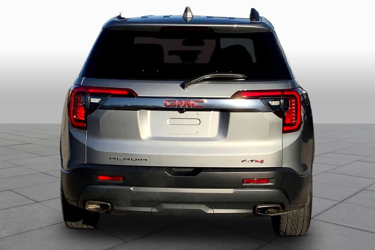 Used 2023 GMC Acadia AT4 w/ Technology Package AWD/4WD image 5