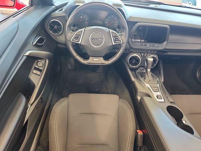 Used 2018 Chevrolet Camaro SS RWD image 11