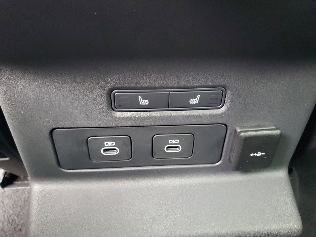 Used 2026 Land Rover Range Rover Velar Dynamic SE AWD/4WD image 30