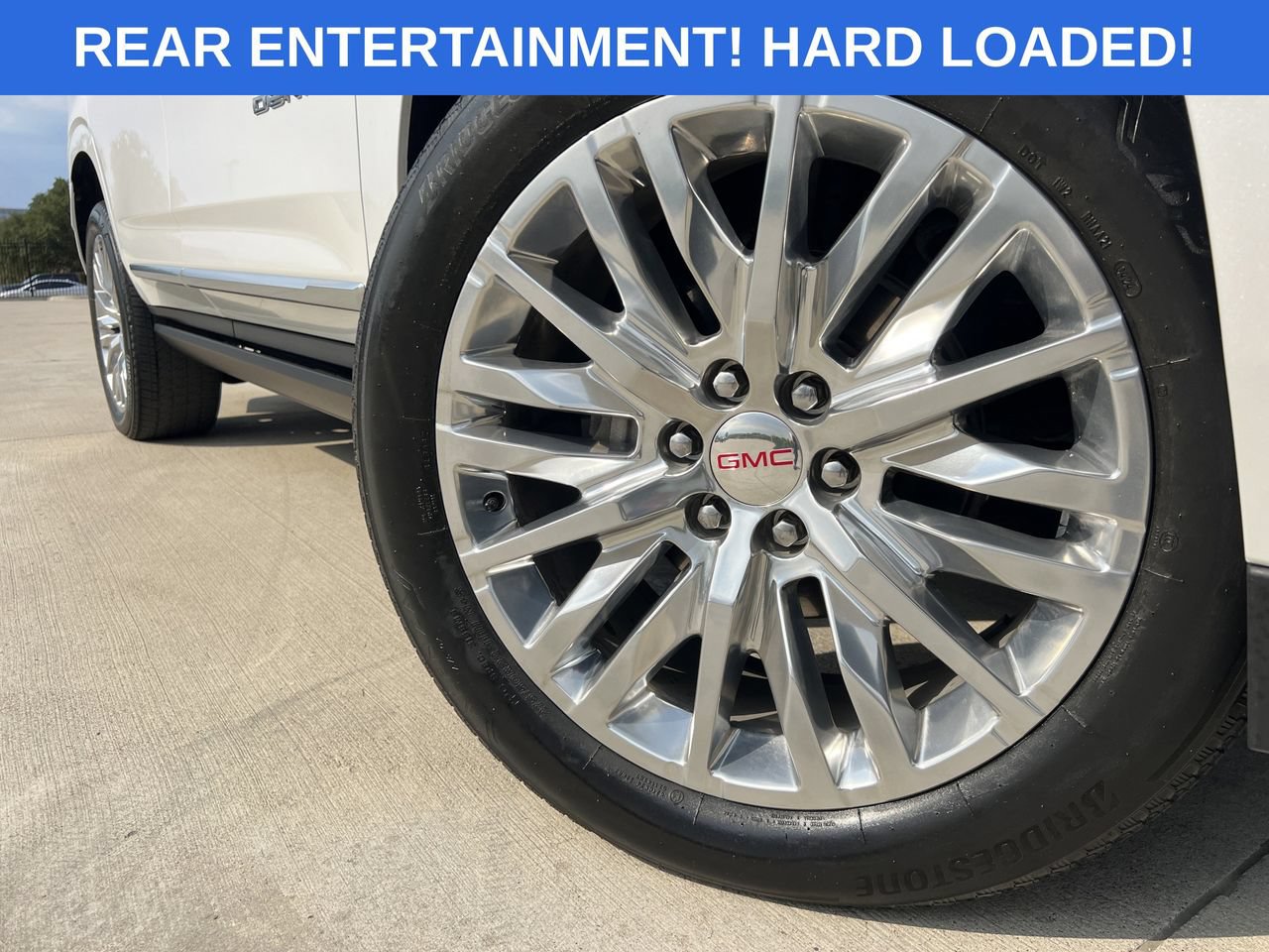 Used 2024 GMC Yukon Denali w/ Advanced Technology Package AWD/4WD image 6