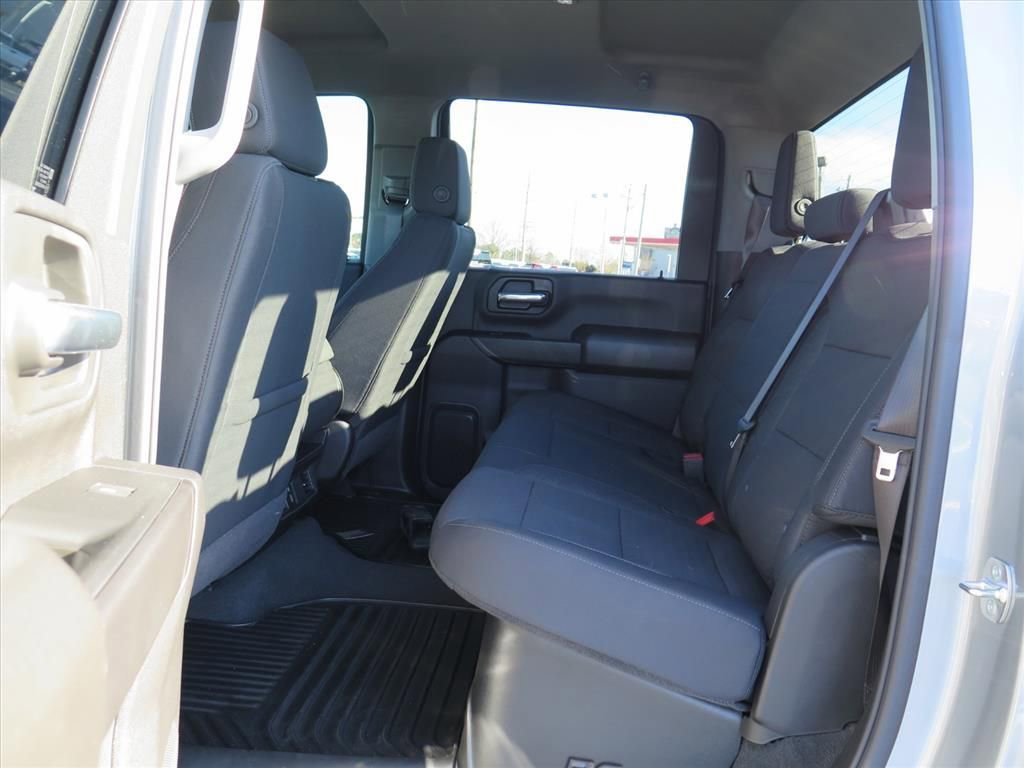 Used 2026 Chevrolet Silverado 2500 Custom w/ Custom Value Package image 16