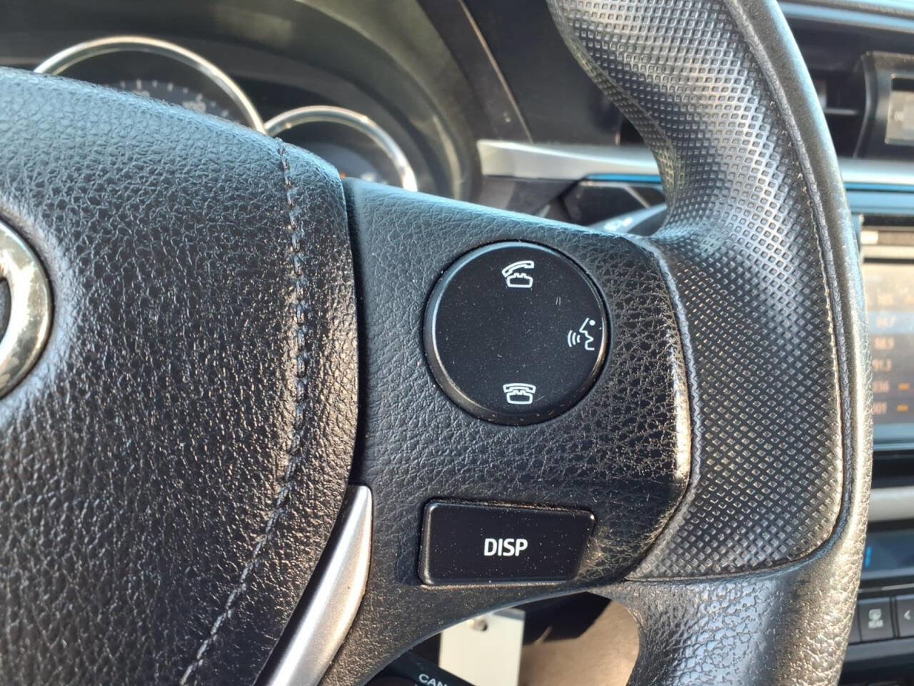 Used 2016 Toyota Corolla LE image 22